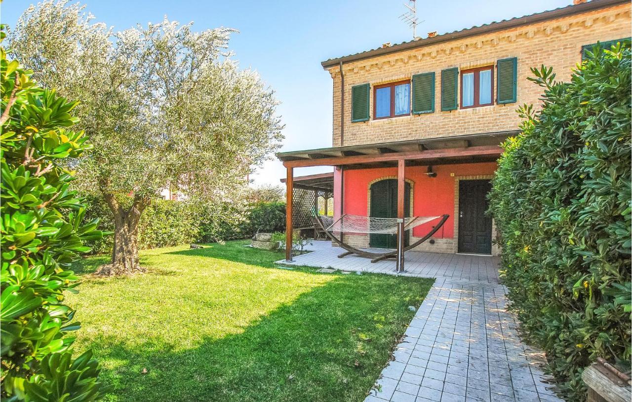 Beautiful Home In Porto Recanati With Wifi Esterno foto